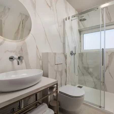 4r Royal Rojnic In Affittacamere Rovigno